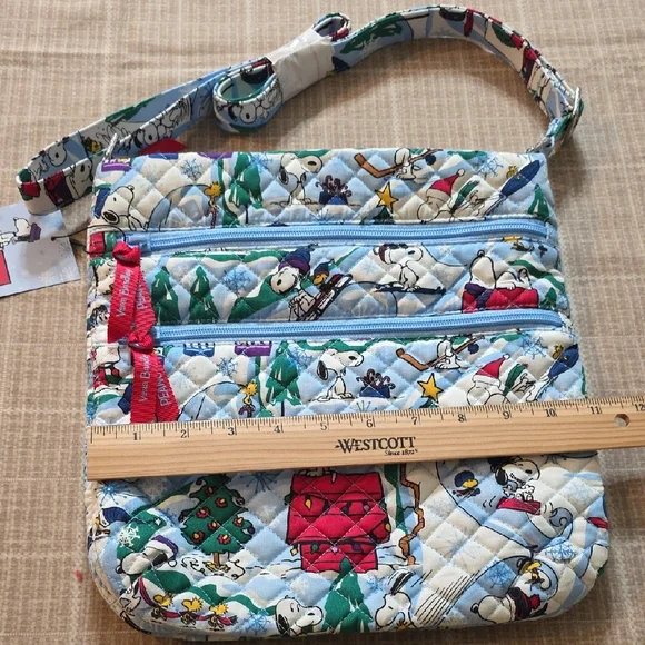 Snoopy Quilted Crossbody Bag - Multicolor - Picture 2 of 9